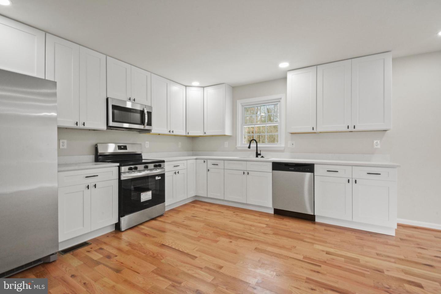 18487 CLAY HILL RD, STEVENSBURG, Virginia 22741, 4 Bedrooms Bedrooms, 7 Rooms Rooms,3 BathroomsBathrooms,Residential,For sale,18487 CLAY HILL RD,VACU2012214 MLS # VACU2012214 18487 CLAY HILL RD, STEVENSBURG, Virginia 22741, 4 Bedrooms Bedrooms, 7 Rooms Rooms,3 BathroomsBathrooms,Residential,For sale,18487 CLAY HILL RD,VACU2012214 MLS # VACU2012214