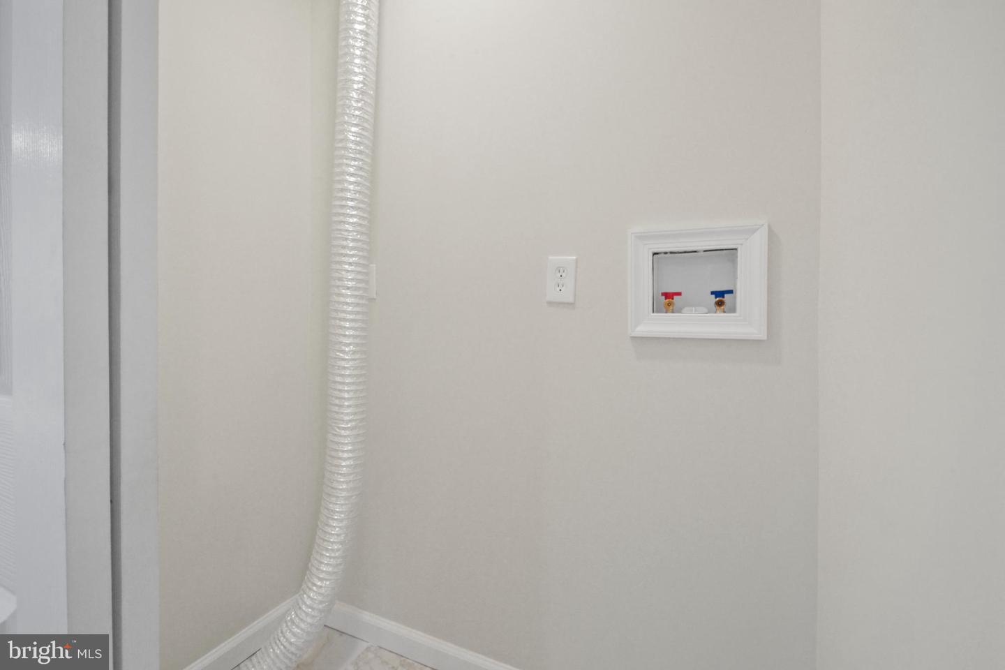 18487 CLAY HILL RD, STEVENSBURG, Virginia 22741, 4 Bedrooms Bedrooms, 7 Rooms Rooms,3 BathroomsBathrooms,Residential,For sale,18487 CLAY HILL RD,VACU2012214 MLS # VACU2012214 18487 CLAY HILL RD, STEVENSBURG, Virginia 22741, 4 Bedrooms Bedrooms, 7 Rooms Rooms,3 BathroomsBathrooms,Residential,For sale,18487 CLAY HILL RD,VACU2012214 MLS # VACU2012214