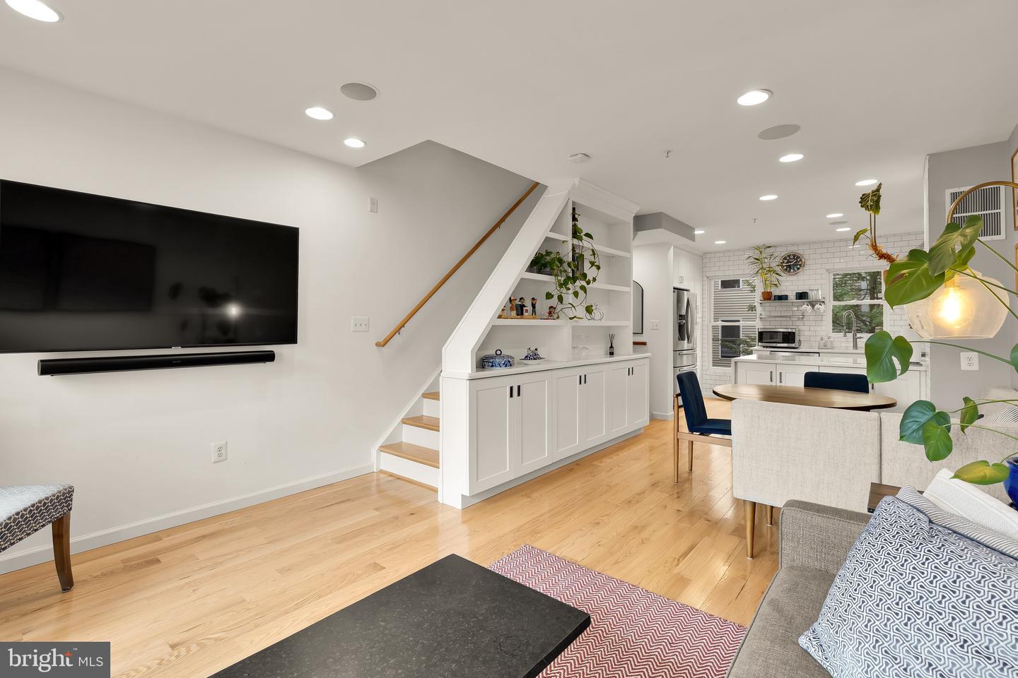 353 L ST SE, WASHINGTON, District Of Columbia 20003, 4 Bedrooms Bedrooms, ,2 BathroomsBathrooms,Residential,For sale,353 L ST SE,DCDC2234952 MLS # DCDC2234952