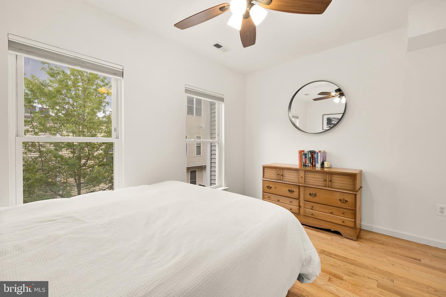 353 L ST SE, WASHINGTON, District Of Columbia 20003, 4 Bedrooms Bedrooms, ,2 BathroomsBathrooms,Residential,For sale,353 L ST SE,DCDC2234952 MLS # DCDC2234952