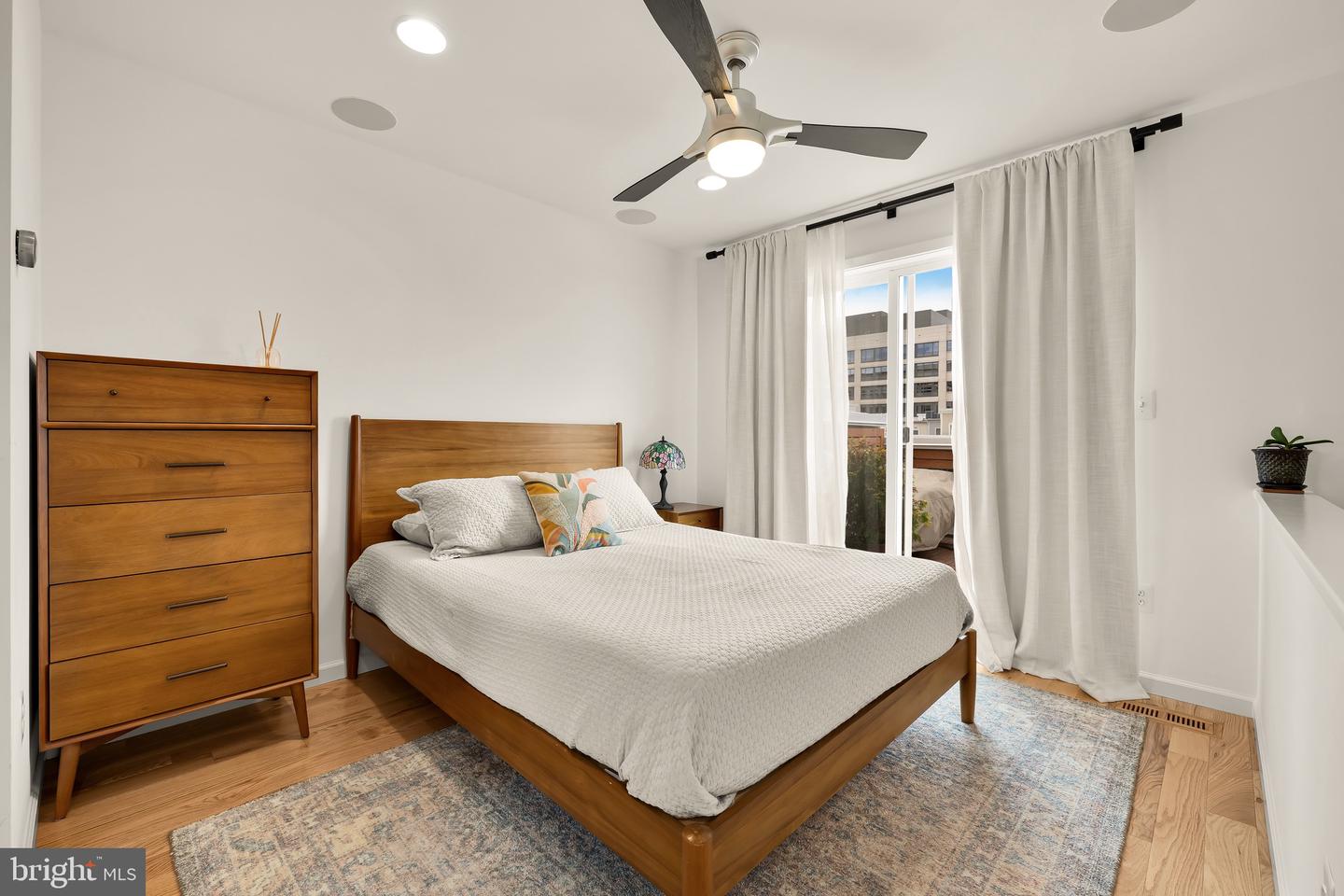 353 L ST SE, WASHINGTON, District Of Columbia 20003, 4 Bedrooms Bedrooms, ,2 BathroomsBathrooms,Residential,For sale,353 L ST SE,DCDC2234952 MLS # DCDC2234952