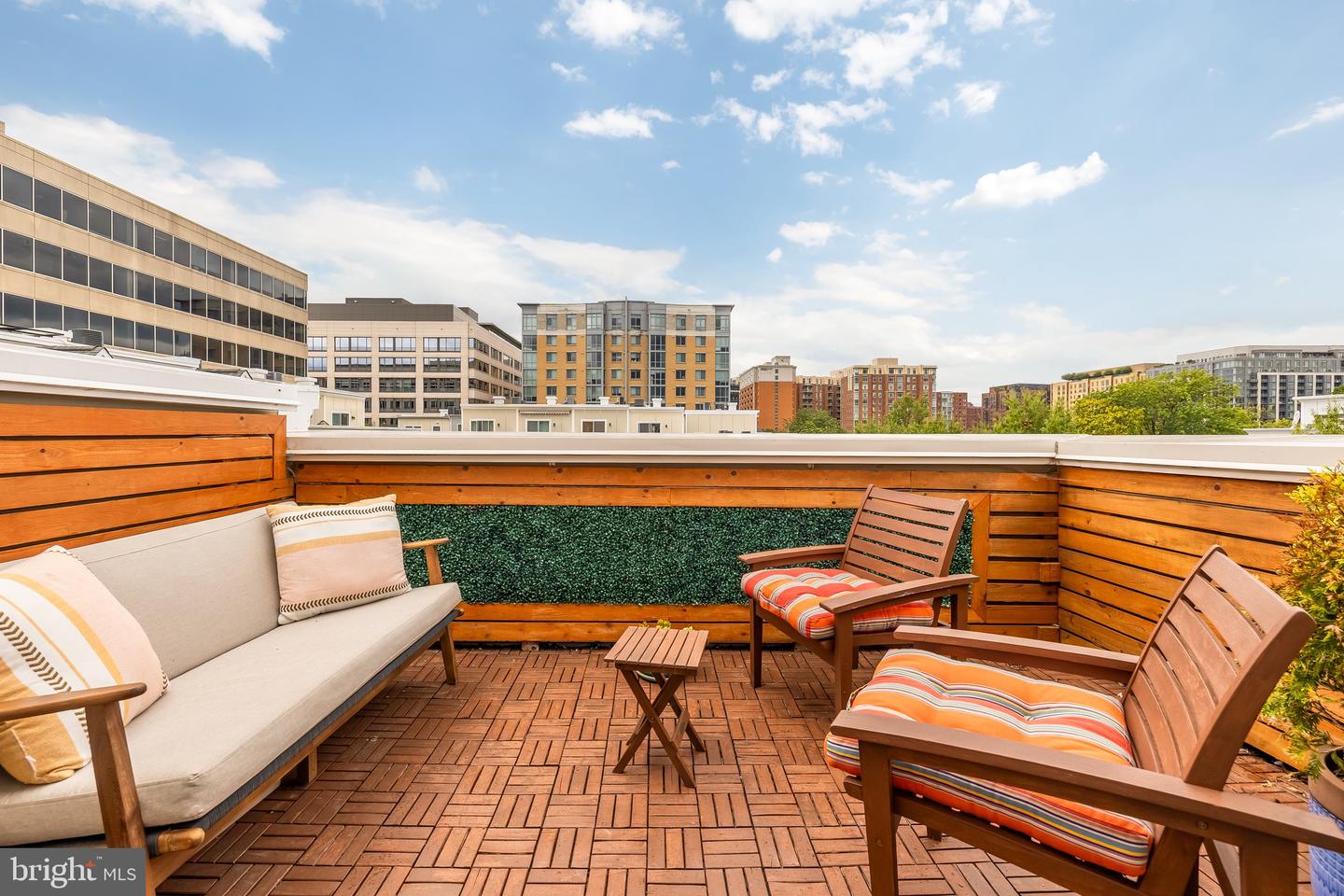 353 L ST SE, WASHINGTON, District Of Columbia 20003, 4 Bedrooms Bedrooms, ,2 BathroomsBathrooms,Residential,For sale,353 L ST SE,DCDC2234952 MLS # DCDC2234952