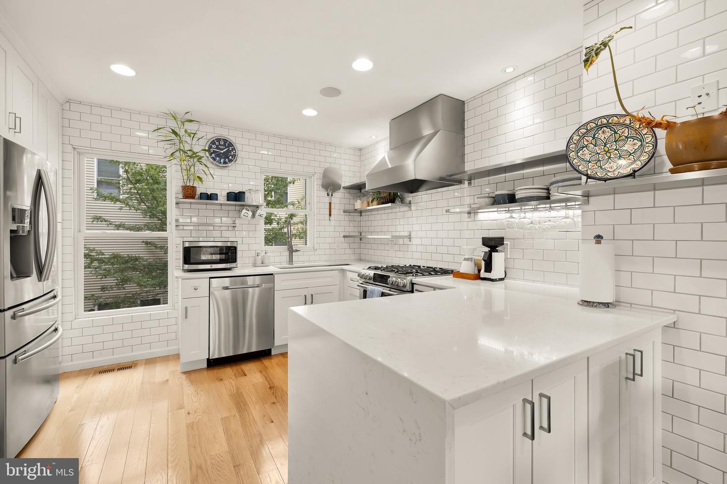 353 L ST SE, WASHINGTON, District Of Columbia 20003, 4 Bedrooms Bedrooms, ,2 BathroomsBathrooms,Residential,For sale,353 L ST SE,DCDC2234952 MLS # DCDC2234952