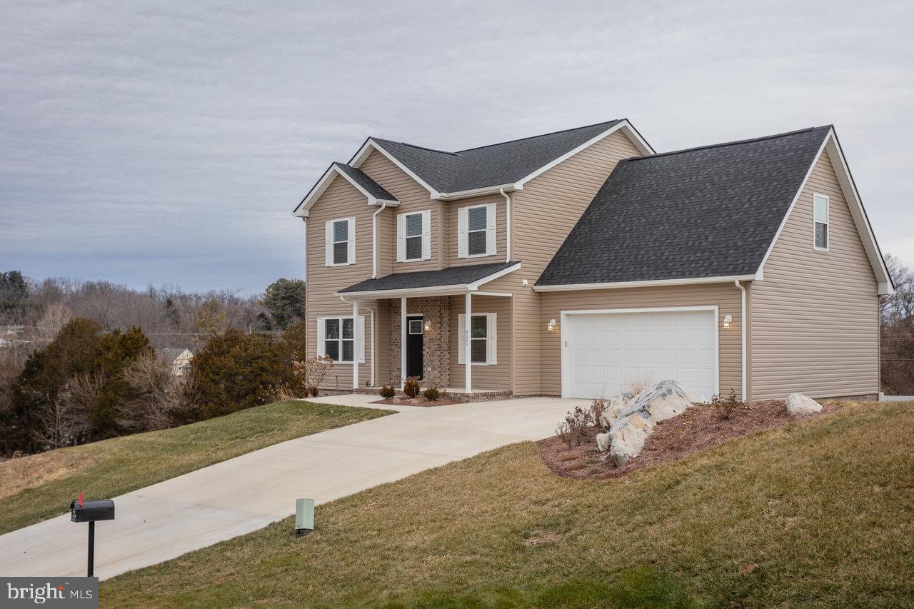 4505 CHRISTOPHER PL, PENN LAIRD, Virginia 22846, 4 Bedrooms Bedrooms, ,2 BathroomsBathrooms,Residential,For sale,4505 CHRISTOPHER PL,VARO2002764 MLS # VARO2002764