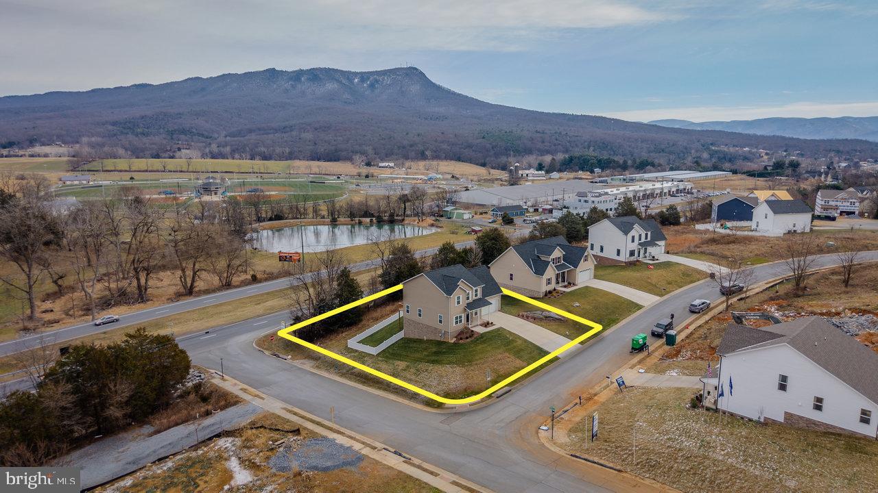 4505 CHRISTOPHER PL, PENN LAIRD, Virginia 22846, 4 Bedrooms Bedrooms, ,2 BathroomsBathrooms,Residential,For sale,4505 CHRISTOPHER PL,VARO2002764 MLS # VARO2002764