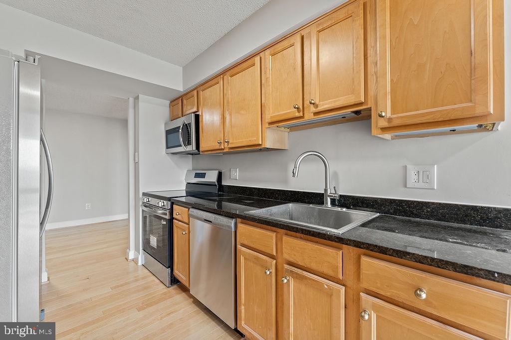 4500 S FOUR MILE RUN DR #1113, ARLINGTON, Virginia 22204, 2 Bedrooms Bedrooms, ,2 BathroomsBathrooms,Residential,For sale,4500 S FOUR MILE RUN DR #1113,VAAR2066926 MLS # VAAR2066926 4500 S FOUR MILE RUN DR #1113, ARLINGTON, Virginia 22204, 2 Bedrooms Bedrooms, ,2 BathroomsBathrooms,Residential,For sale,4500 S FOUR MILE RUN DR #1113,VAAR2066926 MLS # VAAR2066926