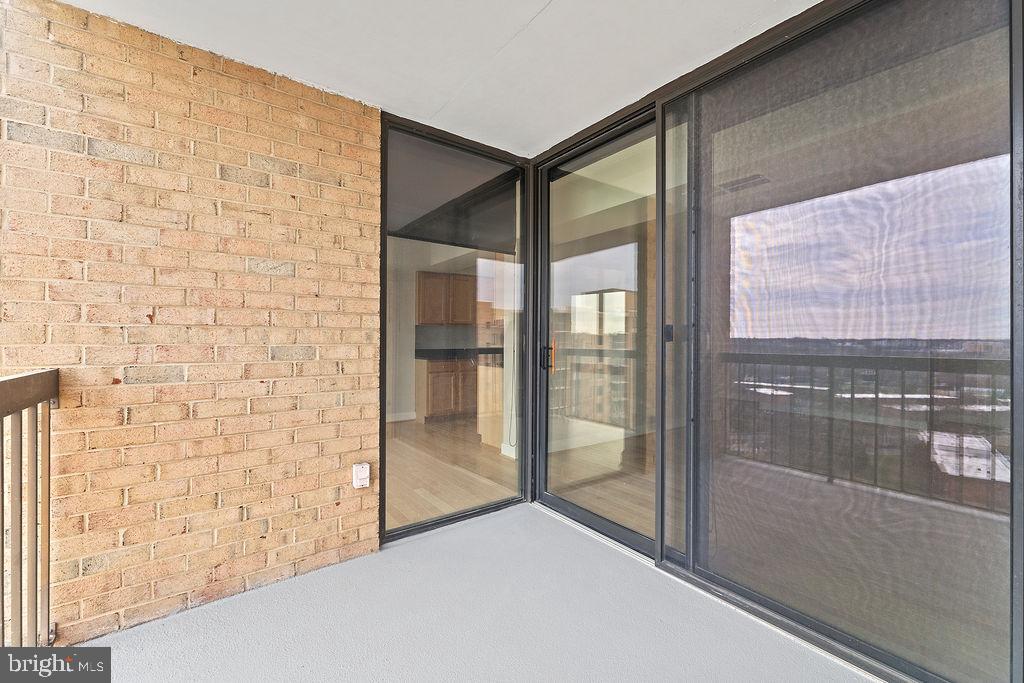 4500 S FOUR MILE RUN DR #1113, ARLINGTON, Virginia 22204, 2 Bedrooms Bedrooms, ,2 BathroomsBathrooms,Residential,For sale,4500 S FOUR MILE RUN DR #1113,VAAR2066926 MLS # VAAR2066926 4500 S FOUR MILE RUN DR #1113, ARLINGTON, Virginia 22204, 2 Bedrooms Bedrooms, ,2 BathroomsBathrooms,Residential,For sale,4500 S FOUR MILE RUN DR #1113,VAAR2066926 MLS # VAAR2066926