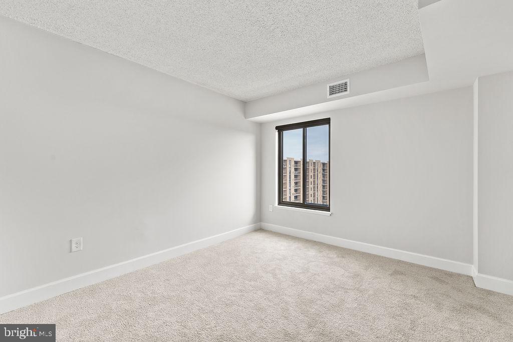 4500 S FOUR MILE RUN DR #1113, ARLINGTON, Virginia 22204, 2 Bedrooms Bedrooms, ,2 BathroomsBathrooms,Residential,For sale,4500 S FOUR MILE RUN DR #1113,VAAR2066926 MLS # VAAR2066926 4500 S FOUR MILE RUN DR #1113, ARLINGTON, Virginia 22204, 2 Bedrooms Bedrooms, ,2 BathroomsBathrooms,Residential,For sale,4500 S FOUR MILE RUN DR #1113,VAAR2066926 MLS # VAAR2066926