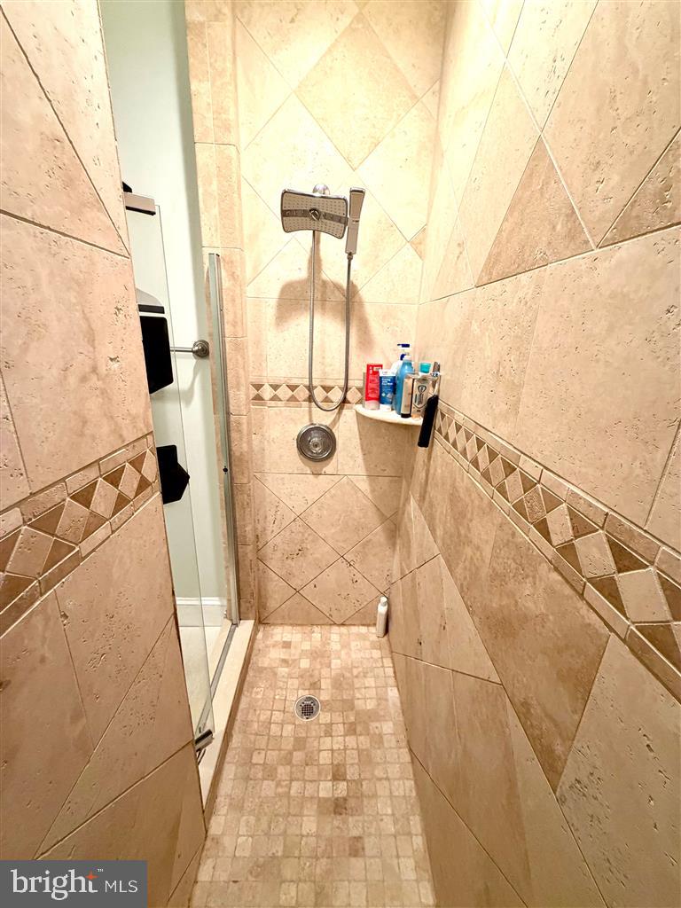 521 FLORIDA AVE NW #1, WASHINGTON, District Of Columbia 20001, 2 Bedrooms Bedrooms, ,2 BathroomsBathrooms,Residential,For sale,521 FLORIDA AVE NW #1,DCDC2235076 MLS # DCDC2235076