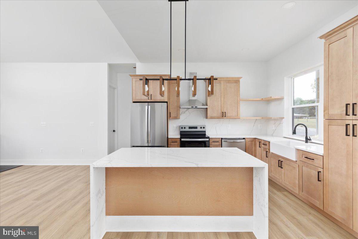 21 MOCKINGBIRD LN, LURAY, Virginia 22835, 6 Bedrooms Bedrooms, ,3 BathroomsBathrooms,Residential,For sale,21 MOCKINGBIRD LN,VAPA2005726 MLS # VAPA2005726