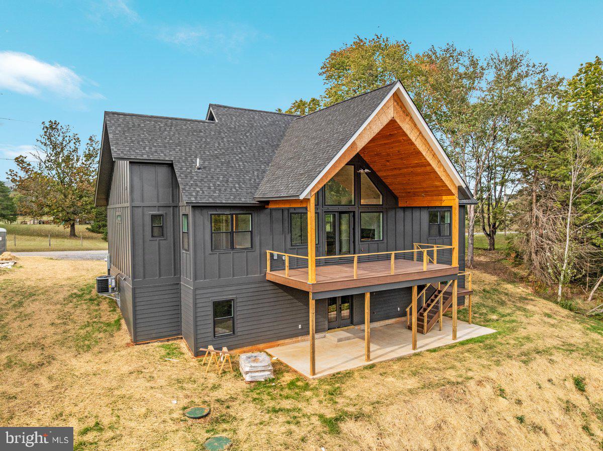 21 MOCKINGBIRD LN, LURAY, Virginia 22835, 6 Bedrooms Bedrooms, ,3 BathroomsBathrooms,Residential,For sale,21 MOCKINGBIRD LN,VAPA2005726 MLS # VAPA2005726