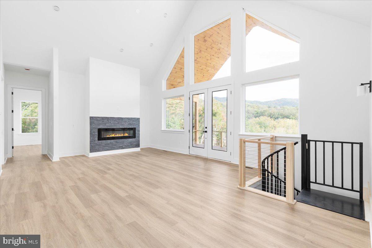 21 MOCKINGBIRD LN, LURAY, Virginia 22835, 6 Bedrooms Bedrooms, ,3 BathroomsBathrooms,Residential,For sale,21 MOCKINGBIRD LN,VAPA2005726 MLS # VAPA2005726