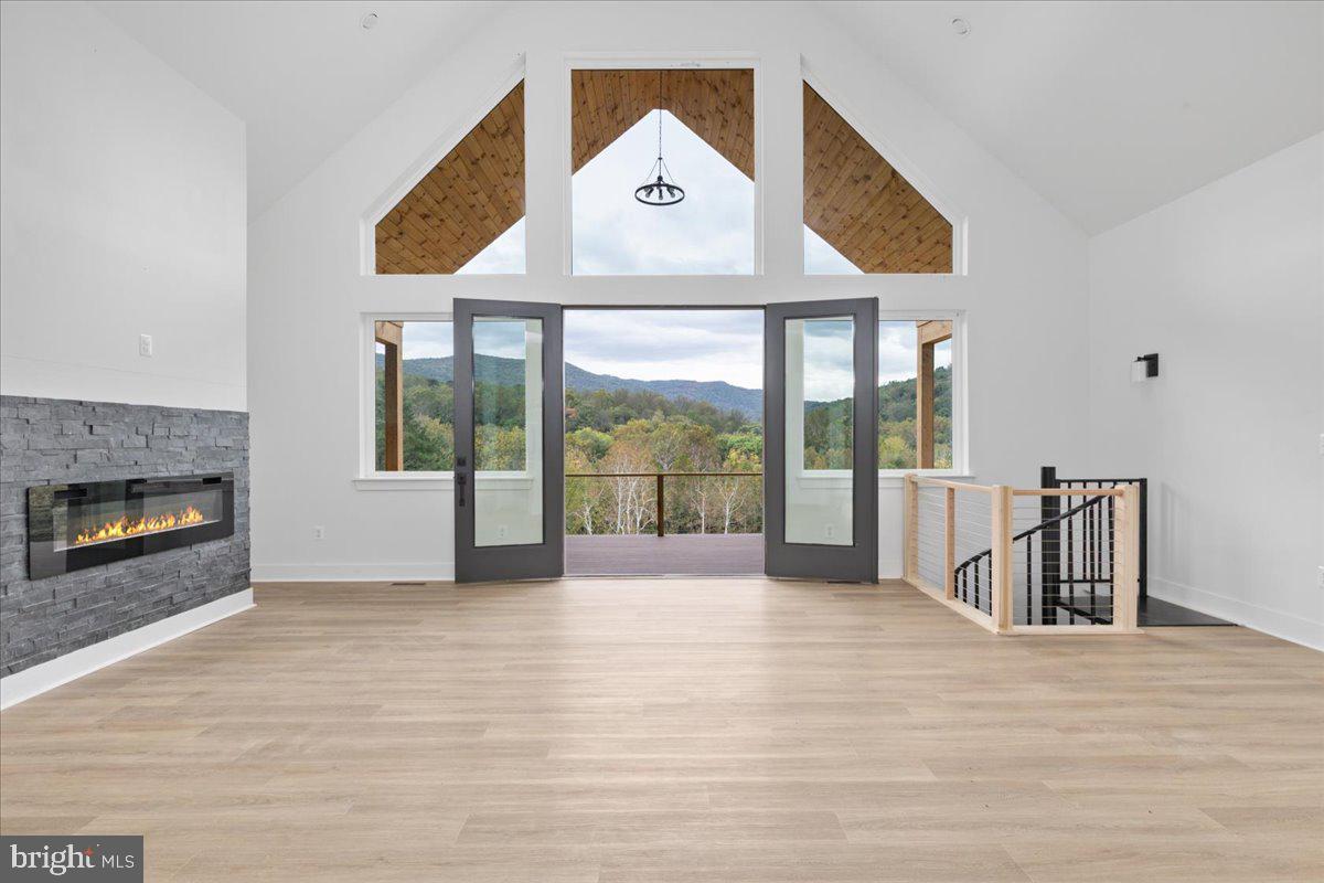 21 MOCKINGBIRD LN, LURAY, Virginia 22835, 6 Bedrooms Bedrooms, ,3 BathroomsBathrooms,Residential,For sale,21 MOCKINGBIRD LN,VAPA2005726 MLS # VAPA2005726