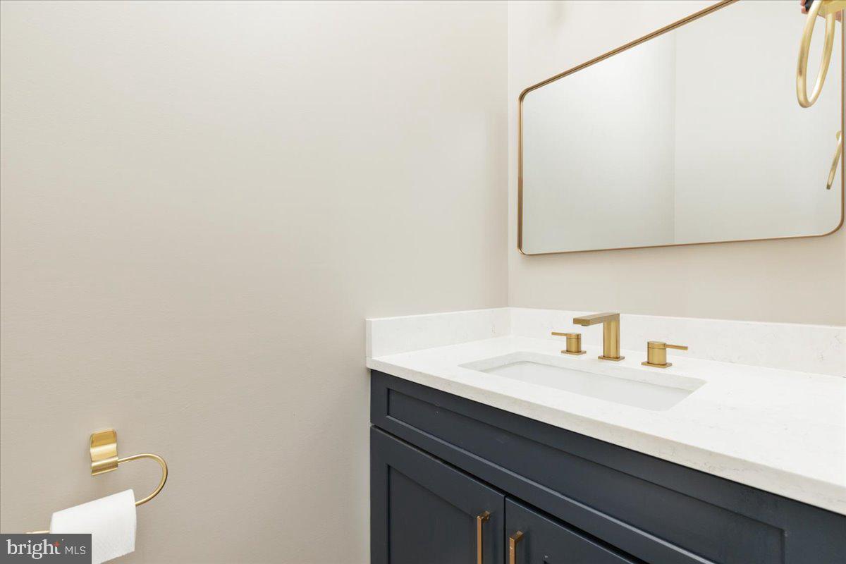 21 MOCKINGBIRD LN, LURAY, Virginia 22835, 6 Bedrooms Bedrooms, ,3 BathroomsBathrooms,Residential,For sale,21 MOCKINGBIRD LN,VAPA2005726 MLS # VAPA2005726