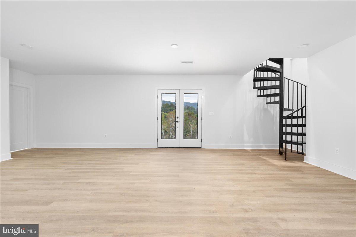 21 MOCKINGBIRD LN, LURAY, Virginia 22835, 6 Bedrooms Bedrooms, ,3 BathroomsBathrooms,Residential,For sale,21 MOCKINGBIRD LN,VAPA2005726 MLS # VAPA2005726