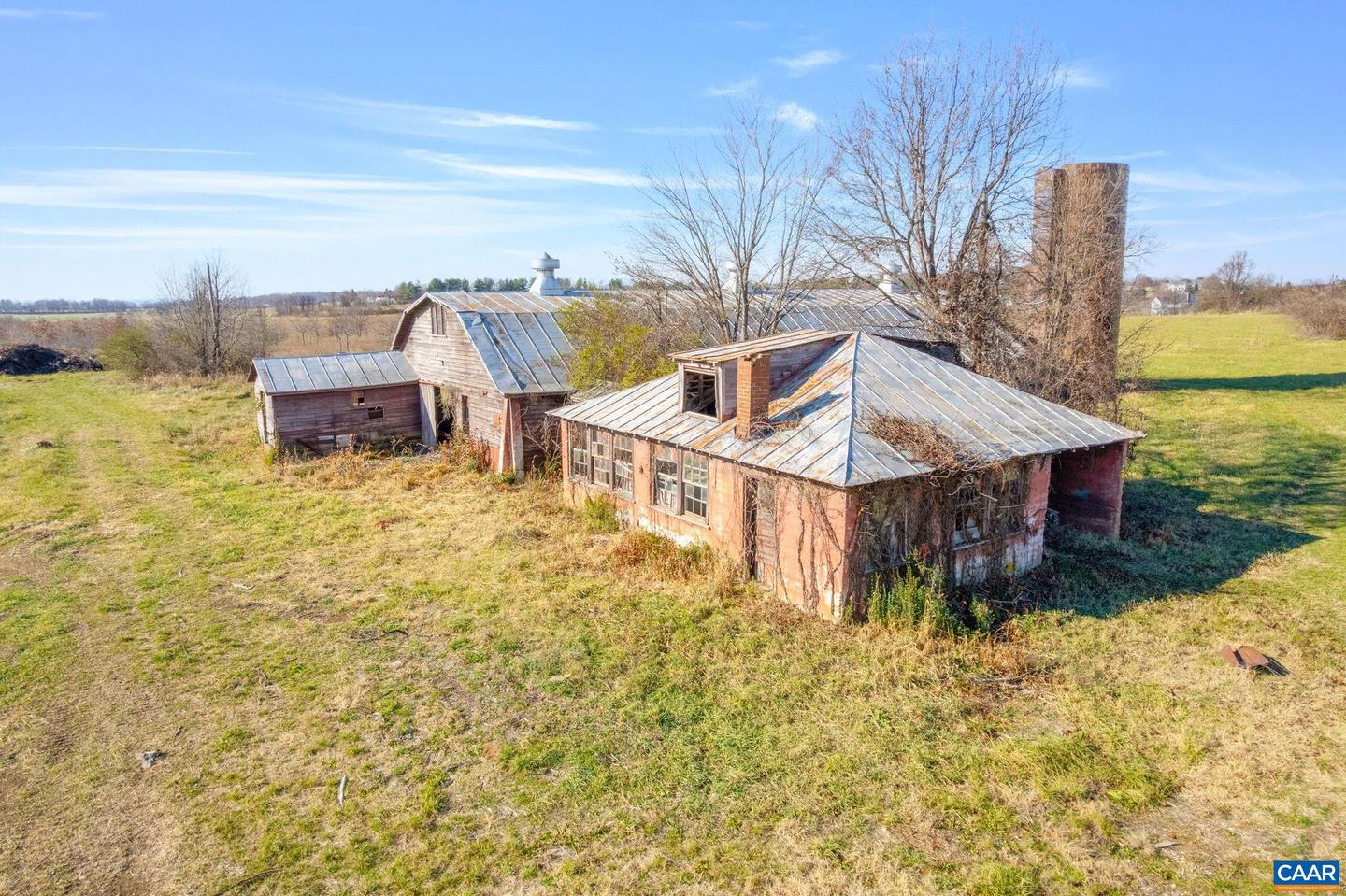 389 SHALOM RD, WAYNESBORO, Virginia 22980, 5 Bedrooms Bedrooms, ,1 BathroomBathrooms,Residential,For sale,389 SHALOM RD,671856 MLS # 671856