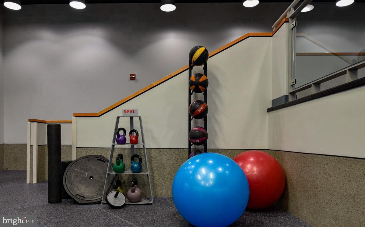 1021 ARLINGTON BLVD #928, ARLINGTON, Virginia 22209, 1 Bedroom Bedrooms, ,1 BathroomBathrooms,Residential,For sale,1021 ARLINGTON BLVD #928,VAAR2066928 MLS # VAAR2066928