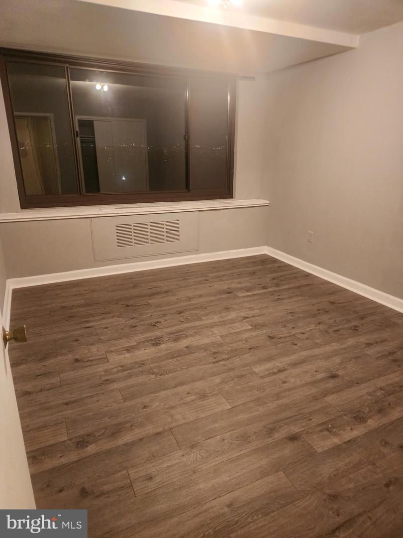 1021 ARLINGTON BLVD #928, ARLINGTON, Virginia 22209, 1 Bedroom Bedrooms, ,1 BathroomBathrooms,Residential,For sale,1021 ARLINGTON BLVD #928,VAAR2066928 MLS # VAAR2066928