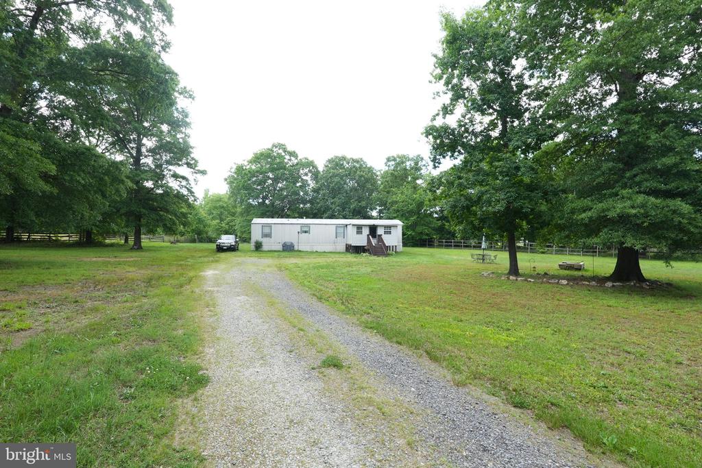 4911 LEWISTON RD, BUMPASS, Virginia 23024, 3 Bedrooms Bedrooms, ,1 BathroomBathrooms,Residential,4911 LEWISTON RD,VASP2033858 MLS # VASP2033858