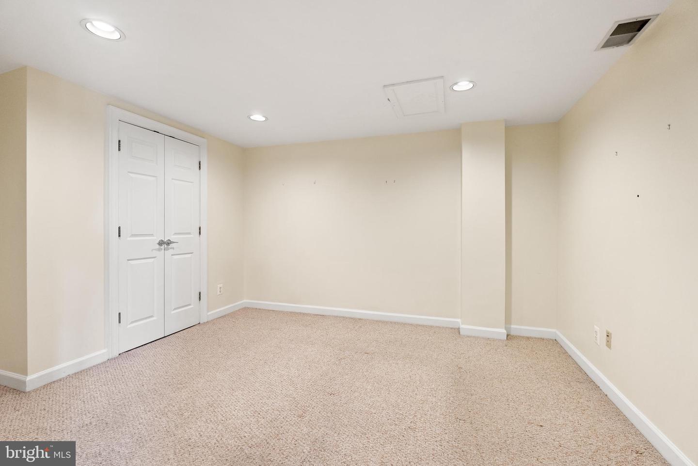 3901 CONNECTICUT AVE NW #406, WASHINGTON, District Of Columbia 20008, 1 Bedroom Bedrooms, ,1 BathroomBathrooms,Residential,For sale,3901 CONNECTICUT AVE NW #406,DCDC2204098 MLS # DCDC2204098