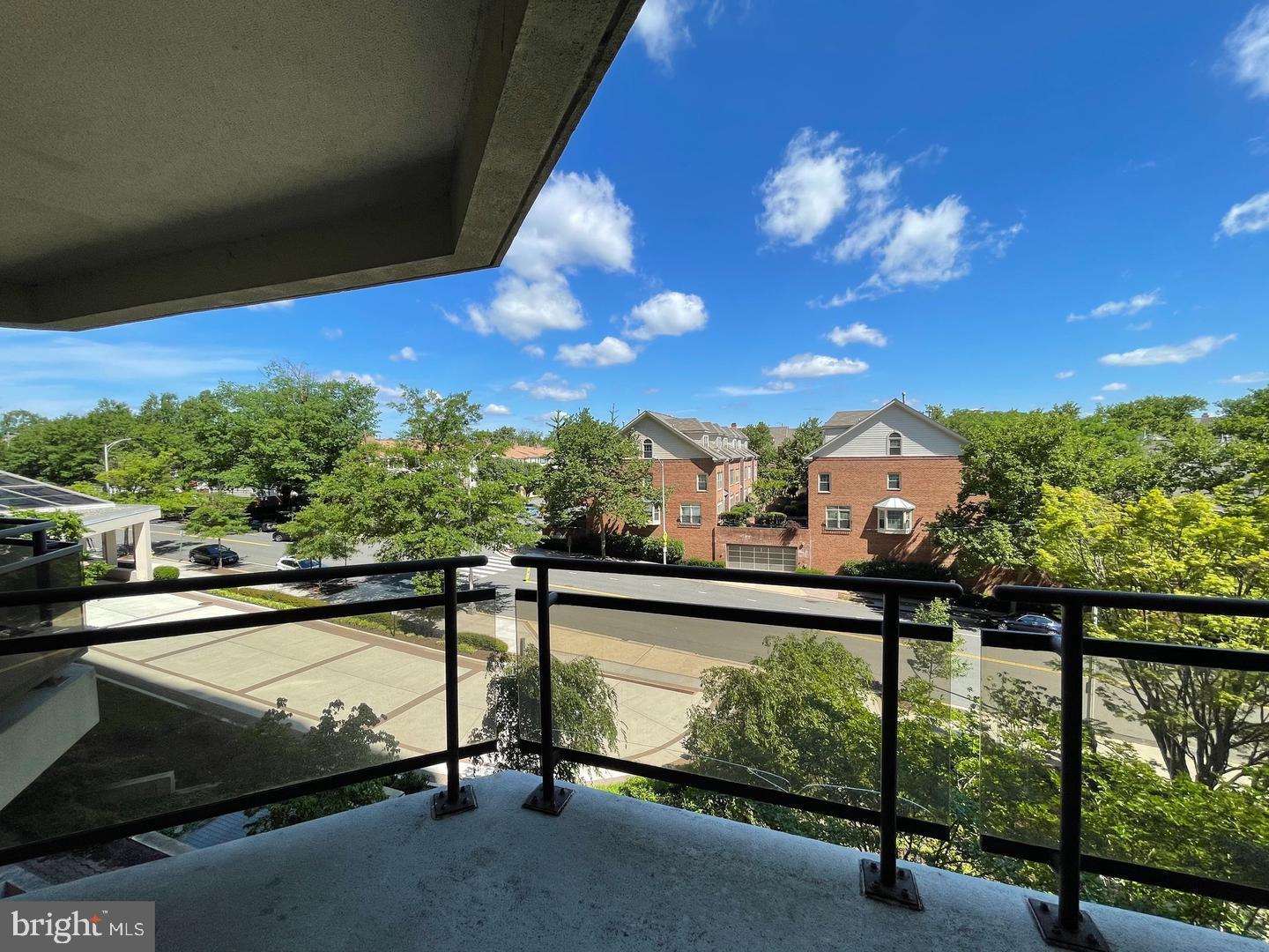 1530 KEY BLVD. #326, ARLINGTON, Virginia 22209, 2 Bedrooms Bedrooms, ,2 BathroomsBathrooms,Residential,For sale,1530 KEY BLVD. #326,VAAR2060408 MLS # VAAR2060408