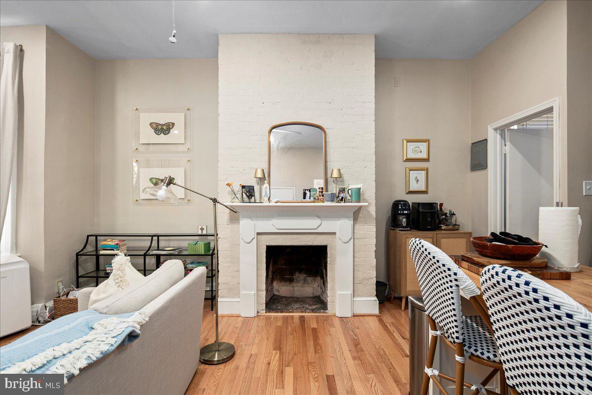 304 2ND ST SE, WASHINGTON, District Of Columbia 20003, 6 Bedrooms Bedrooms, ,4 BathroomsBathrooms,Residential,For sale,304 2ND ST SE,DCDC2209946 MLS # DCDC2209946