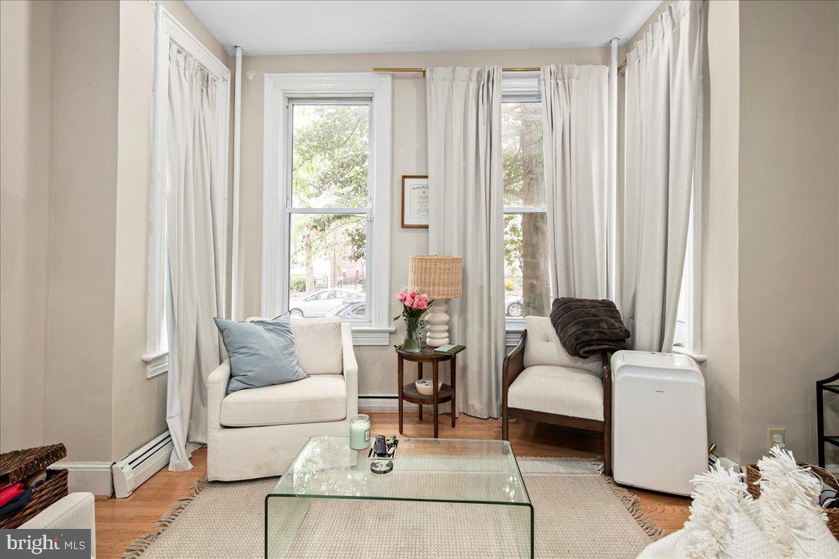 304 2ND ST SE, WASHINGTON, District Of Columbia 20003, 6 Bedrooms Bedrooms, ,4 BathroomsBathrooms,Residential,For sale,304 2ND ST SE,DCDC2209946 MLS # DCDC2209946