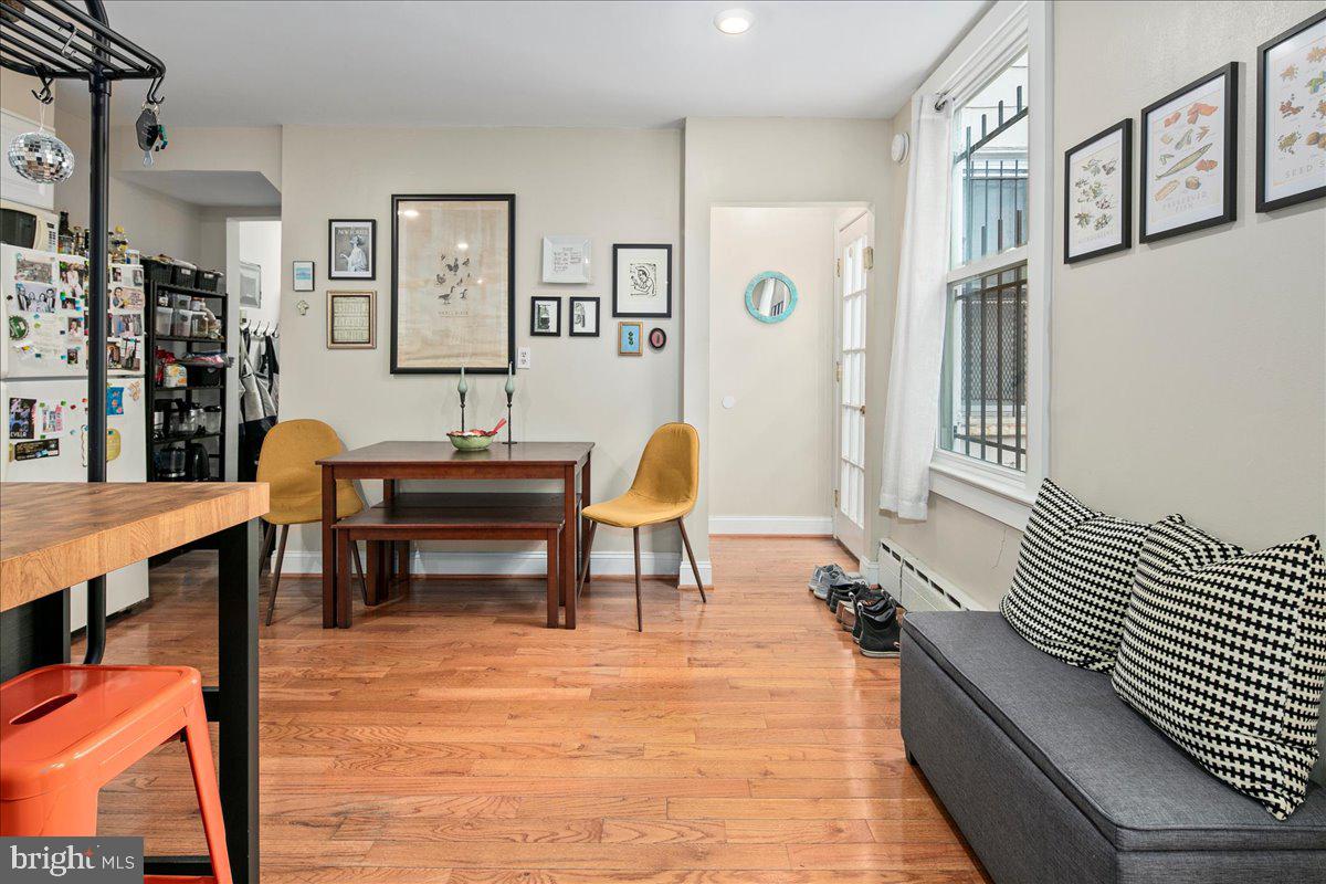 304 2ND ST SE, WASHINGTON, District Of Columbia 20003, 6 Bedrooms Bedrooms, ,4 BathroomsBathrooms,Residential,For sale,304 2ND ST SE,DCDC2209946 MLS # DCDC2209946