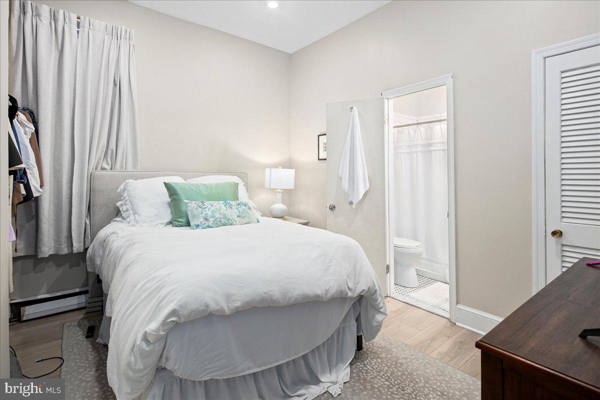 304 2ND ST SE, WASHINGTON, District Of Columbia 20003, 6 Bedrooms Bedrooms, ,4 BathroomsBathrooms,Residential,For sale,304 2ND ST SE,DCDC2209946 MLS # DCDC2209946