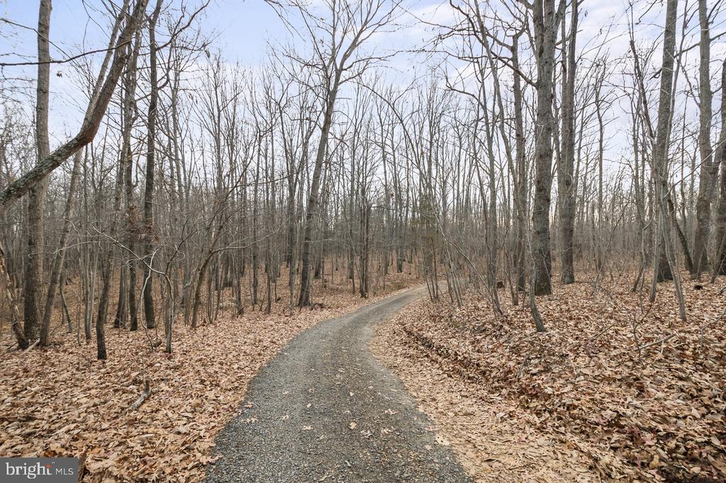 7389 LEEDS MANOR RD, MARSHALL, Virginia, 3 Bedrooms Bedrooms, ,2 BathroomsBathrooms,Residential,7389 LEEDS MANOR RD,VAFQ2019920 MLS # VAFQ2019920