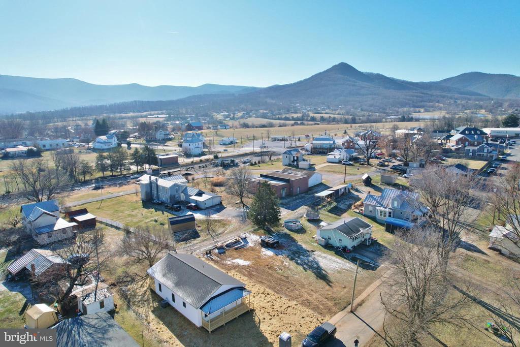 240 DEFORD AVE, STANLEY, Virginia 22851, 3 Bedrooms Bedrooms, ,2 BathroomsBathrooms,Residential,240 DEFORD AVE,VAPA2005672 MLS # VAPA2005672