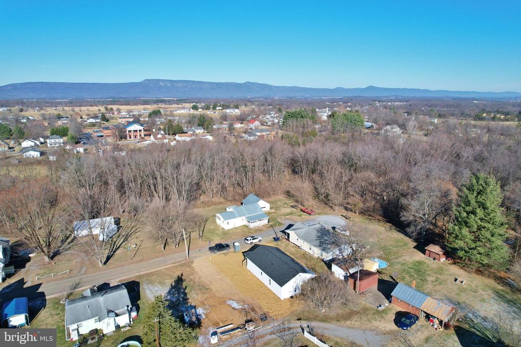 240 DEFORD AVE, STANLEY, Virginia 22851, 3 Bedrooms Bedrooms, ,2 BathroomsBathrooms,Residential,240 DEFORD AVE,VAPA2005672 MLS # VAPA2005672