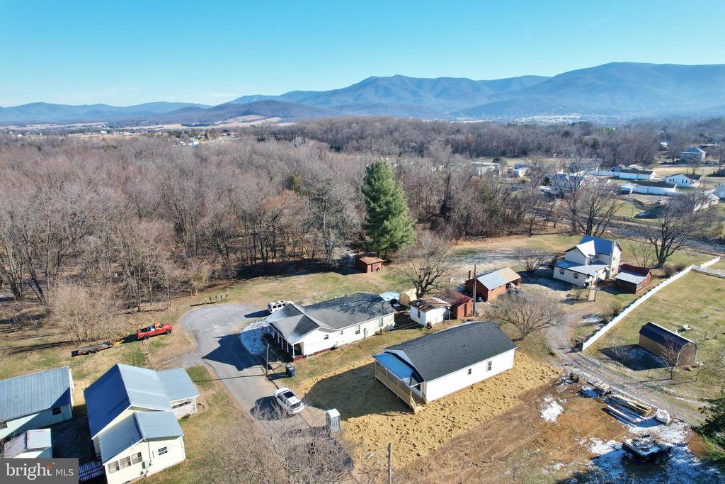 240 DEFORD AVE, STANLEY, Virginia 22851, 3 Bedrooms Bedrooms, ,2 BathroomsBathrooms,Residential,240 DEFORD AVE,VAPA2005672 MLS # VAPA2005672