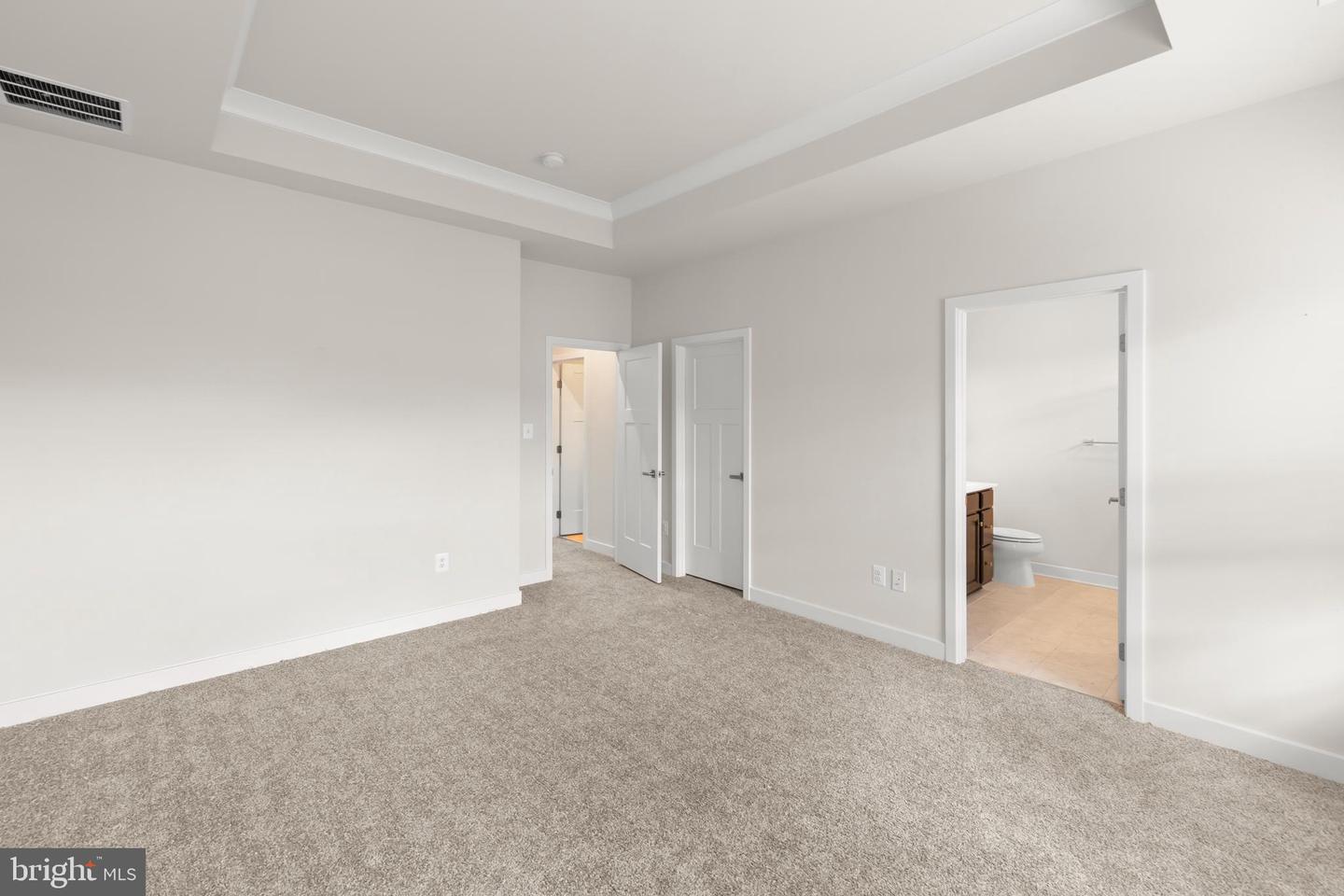 105 BAYHILL TER, LAKE FREDERICK, Virginia 22630, 3 Bedrooms Bedrooms, ,2 BathroomsBathrooms,Residential,For sale,105 BAYHILL TER,VAFV2036228 MLS # VAFV2036228