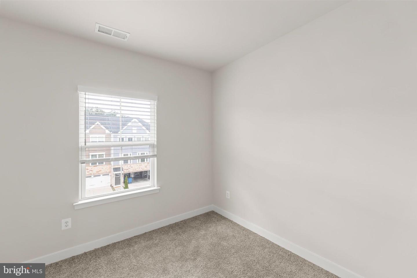 105 BAYHILL TER, LAKE FREDERICK, Virginia 22630, 3 Bedrooms Bedrooms, ,2 BathroomsBathrooms,Residential,For sale,105 BAYHILL TER,VAFV2036228 MLS # VAFV2036228