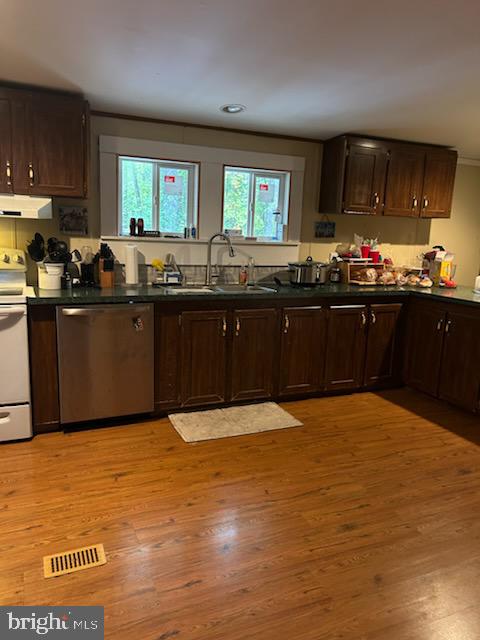 3300 DANBURY CIR, SPOTSYLVANIA, Virginia 22551, 4 Bedrooms Bedrooms, ,3 BathroomsBathrooms,Residential,3300 DANBURY CIR,VASP2038066 MLS # VASP2038066