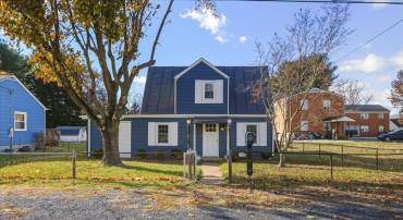410 BRUCE ST, BRIDGEWATER, Virginia 22812, 3 Bedrooms Bedrooms, ,1 BathroomBathrooms,Residential,410 BRUCE ST,670989 MLS # 670989
