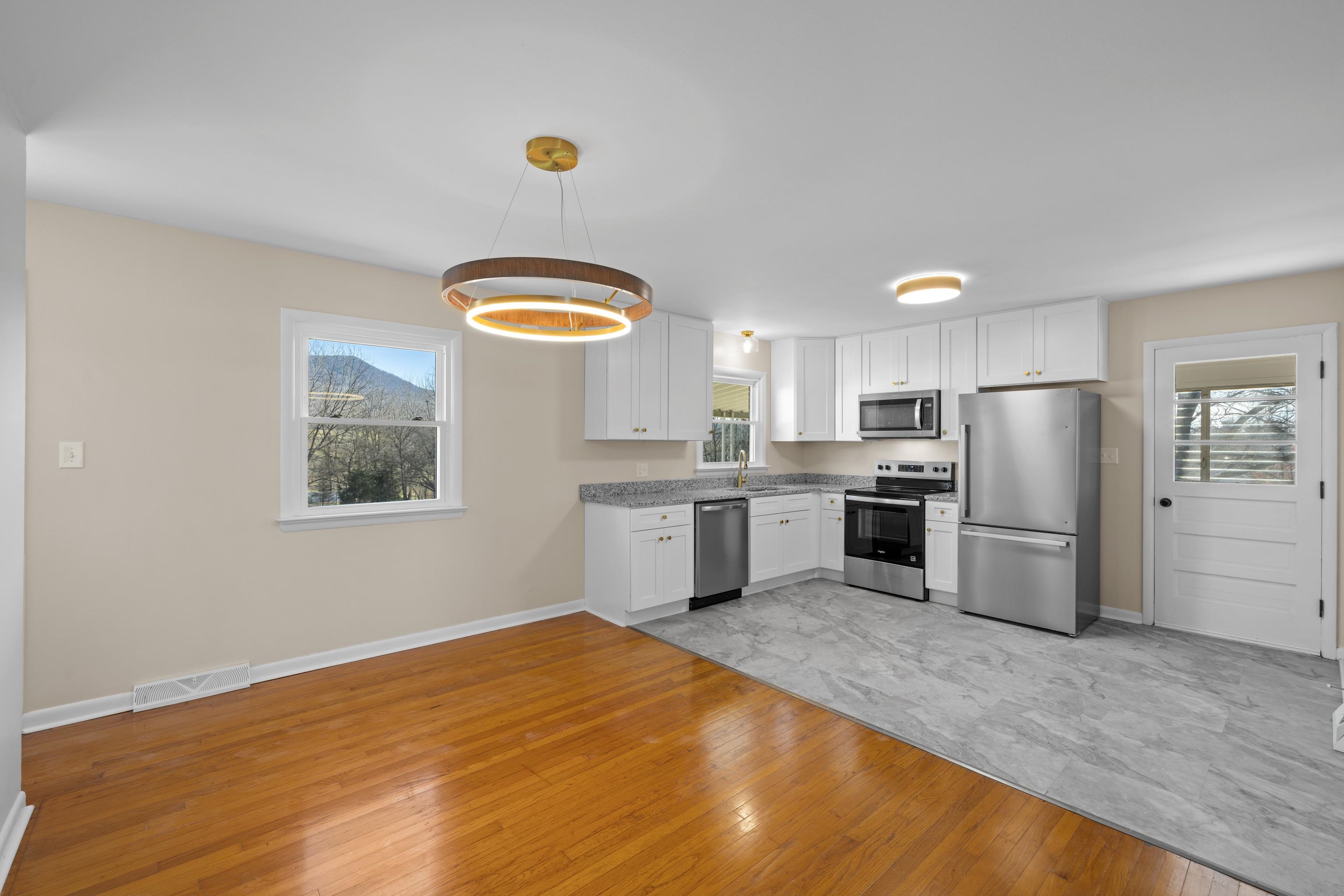 1726 MOUNTAIN VALLEY RD, KEEZLETOWN, Virginia 22832, 3 Bedrooms Bedrooms, ,2 BathroomsBathrooms,Residential,1726 MOUNTAIN VALLEY RD,671524 MLS # 671524