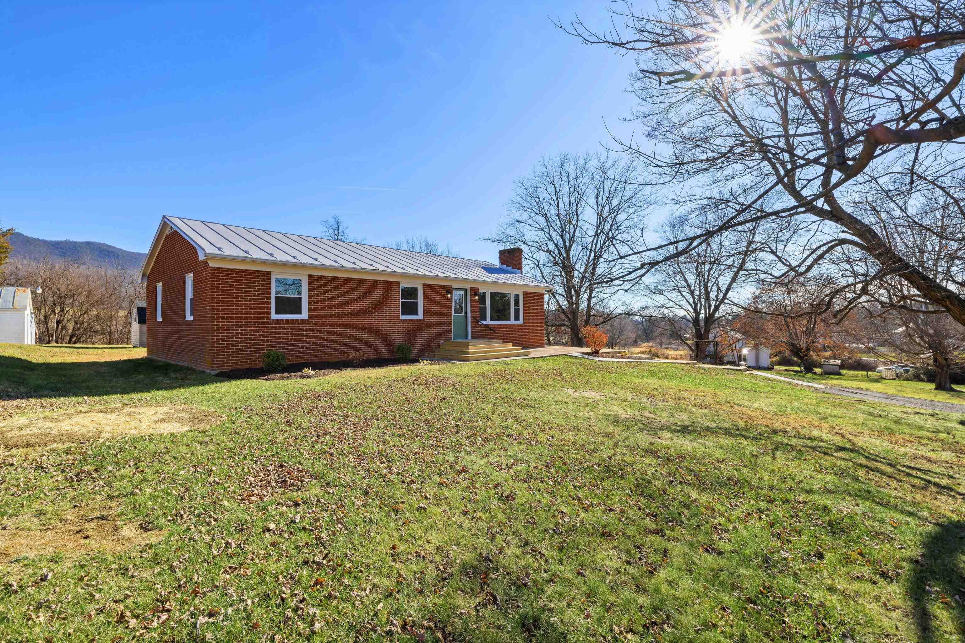 1726 MOUNTAIN VALLEY RD, KEEZLETOWN, Virginia 22832, 3 Bedrooms Bedrooms, ,2 BathroomsBathrooms,Residential,1726 MOUNTAIN VALLEY RD,671524 MLS # 671524