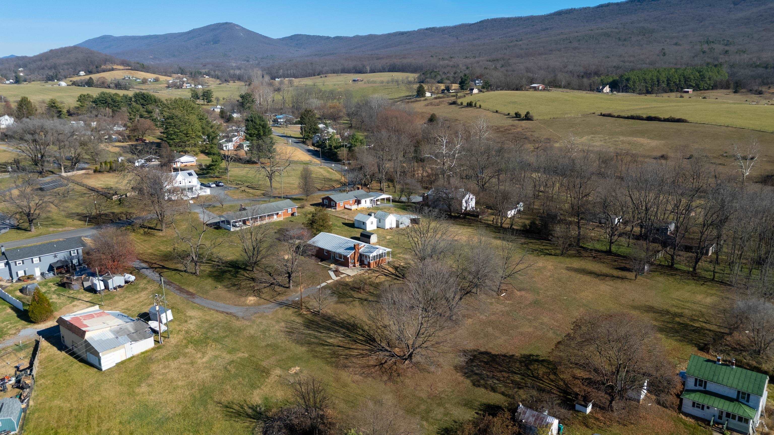 1726 MOUNTAIN VALLEY RD, KEEZLETOWN, Virginia 22832, 3 Bedrooms Bedrooms, ,2 BathroomsBathrooms,Residential,1726 MOUNTAIN VALLEY RD,671524 MLS # 671524