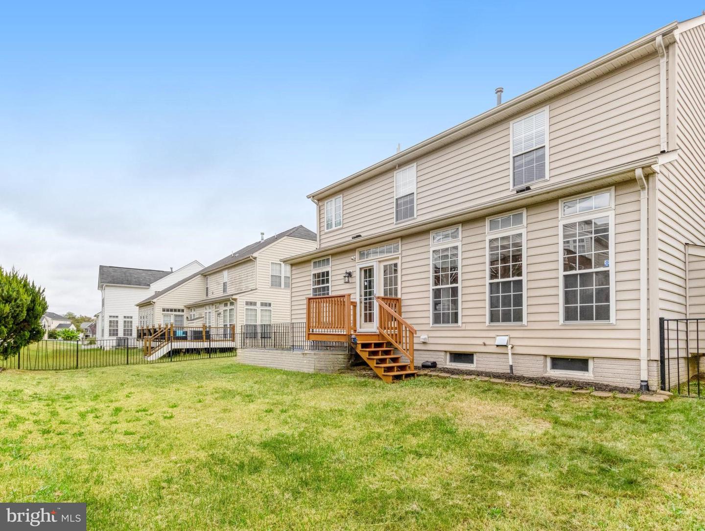 5213 YELLOW BIRCH DR, FREDERICKSBURG, Virginia 22407, 4 Bedrooms Bedrooms, ,3 BathroomsBathrooms,Residential,For sale,5213 YELLOW BIRCH DR,VASP2036448 MLS # VASP2036448