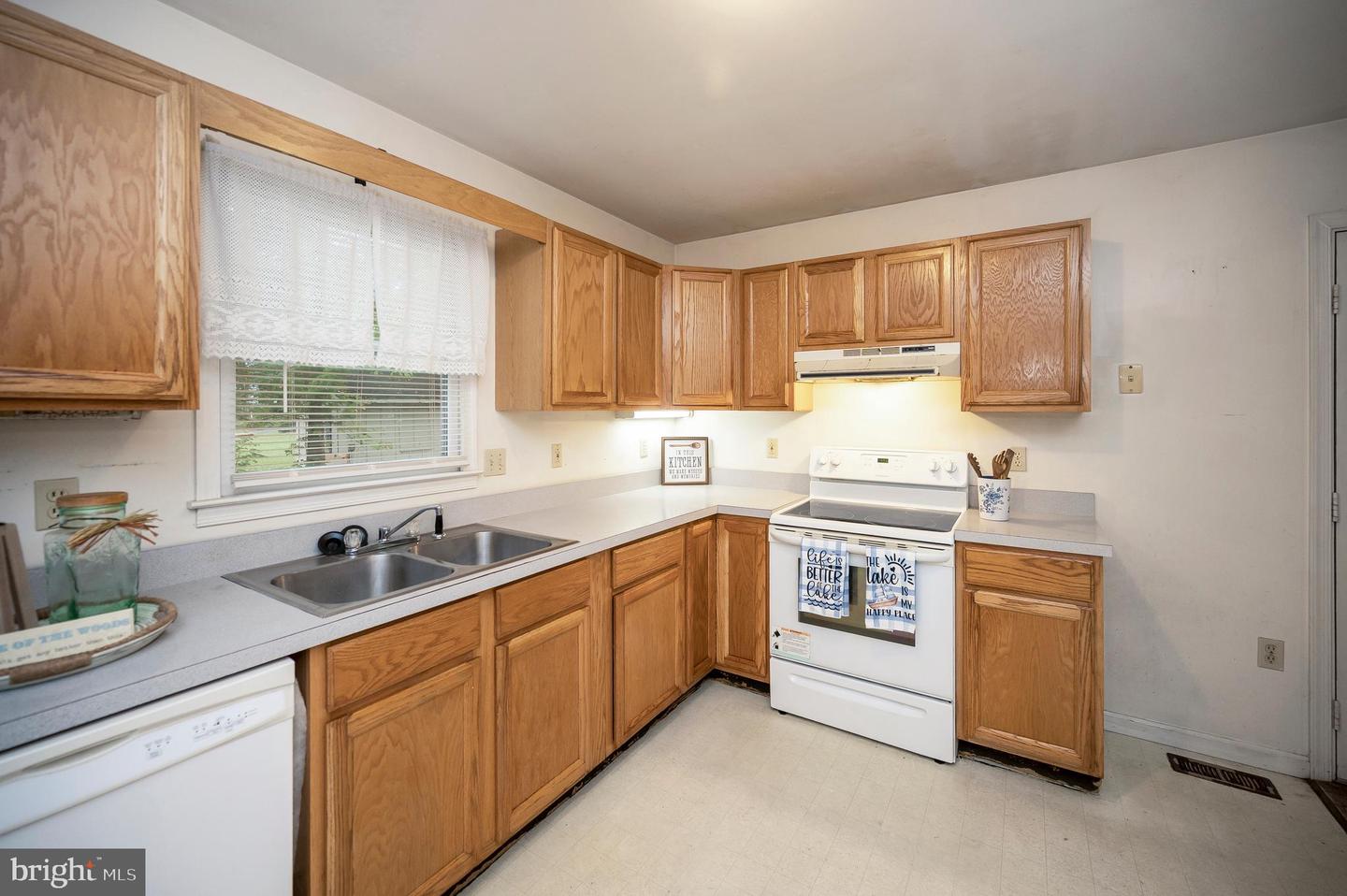 348 YORKTOWN BLVD, LOCUST GROVE, Virginia 22508, 3 Bedrooms Bedrooms, ,2 BathroomsBathrooms,Residential,For sale,348 YORKTOWN BLVD,VAOR2012432 MLS # VAOR2012432