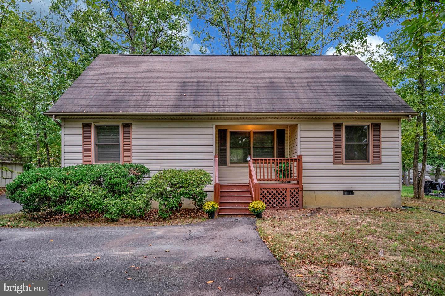 348 YORKTOWN BLVD, LOCUST GROVE, Virginia 22508, 3 Bedrooms Bedrooms, ,2 BathroomsBathrooms,Residential,For sale,348 YORKTOWN BLVD,VAOR2012432 MLS # VAOR2012432