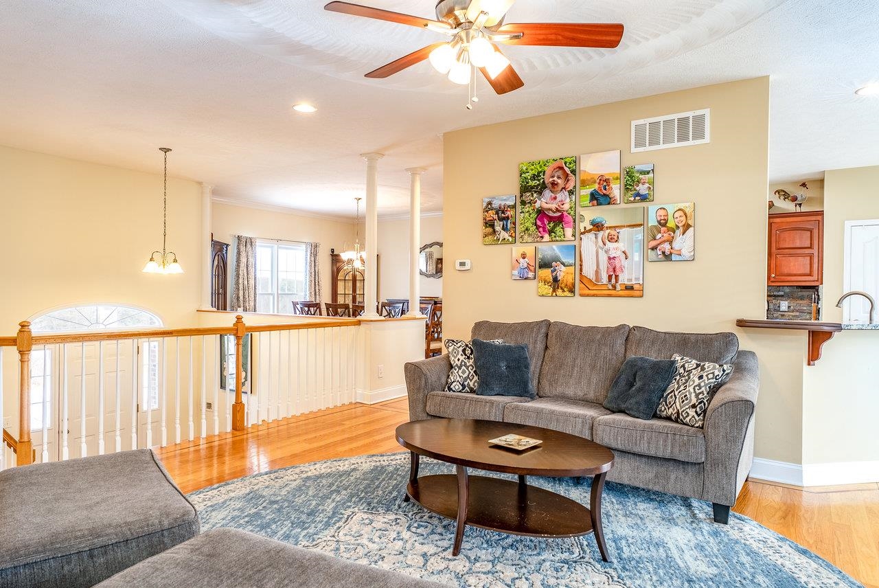 6250 DOTTS LN, PENN LAIRD, Virginia 22846, 4 Bedrooms Bedrooms, ,3 BathroomsBathrooms,Residential,THE MOUNTAIN VIEW RESIDENCE,6250 DOTTS LN,671874 MLS # 671874