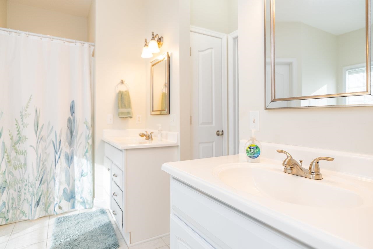 6250 DOTTS LN, PENN LAIRD, Virginia 22846, 4 Bedrooms Bedrooms, ,3 BathroomsBathrooms,Residential,THE MOUNTAIN VIEW RESIDENCE,6250 DOTTS LN,671874 MLS # 671874