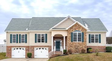 Features: Surrounded by breathtaking mountain views, with a convenient location just minutes from the City of Harrisonburg.