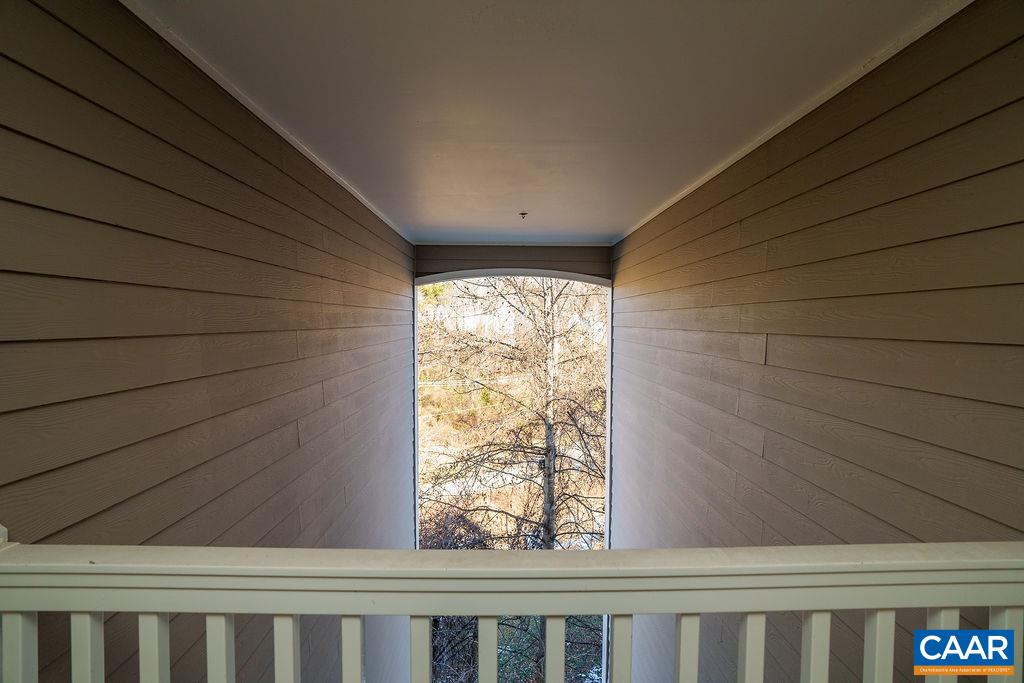 175 YELLOWSTONE DR, CHARLOTTESVILLE, Virginia 22903, 1 Bedroom Bedrooms, ,1 BathroomBathrooms,Residential,175 YELLOWSTONE DR,671875 MLS # 671875