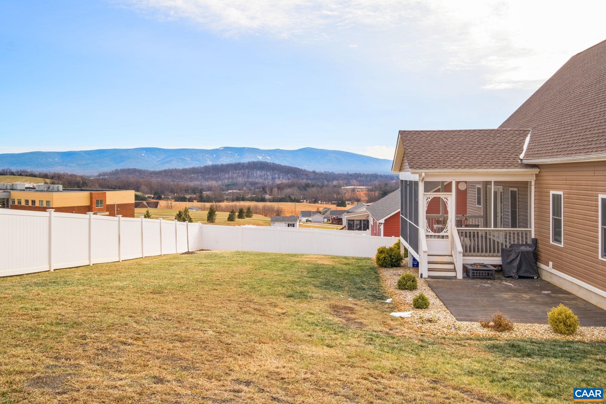 89 HULL HILLS LN, STAUNTON, Virginia 24401, 4 Bedrooms Bedrooms, ,2 BathroomsBathrooms,Residential,89 HULL HILLS LN,671877 MLS # 671877