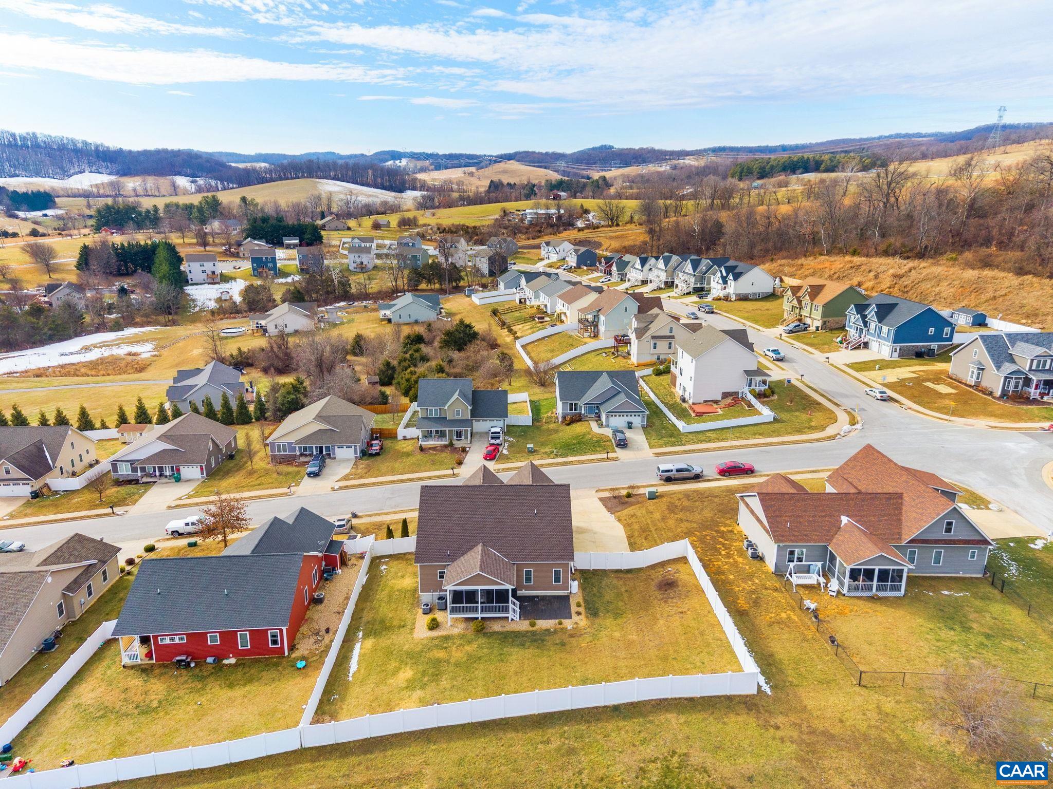 89 HULL HILLS LN, STAUNTON, Virginia 24401, 4 Bedrooms Bedrooms, ,2 BathroomsBathrooms,Residential,89 HULL HILLS LN,671877 MLS # 671877