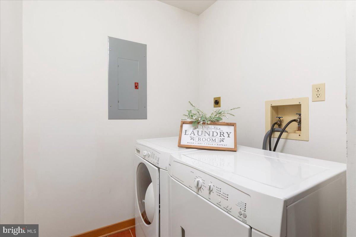 472 WESLEY LN, BENTONVILLE, Virginia 22610, 3 Bedrooms Bedrooms, ,3 BathroomsBathrooms,Residential,For sale,472 WESLEY LN,VAWR2012744 MLS # VAWR2012744